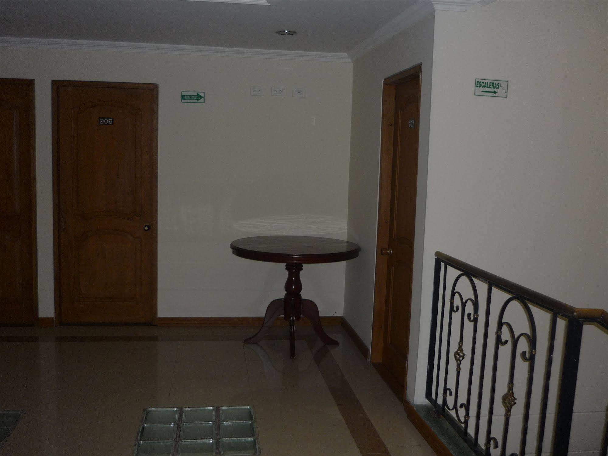 Hotel Casa La Riviera Bogota Exterior photo